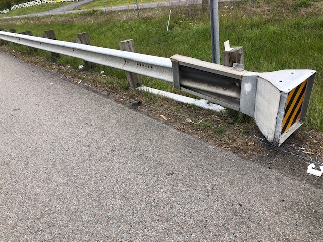 Fallen Guardrail Impact Head